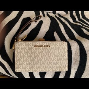 Michael Kors wallet
